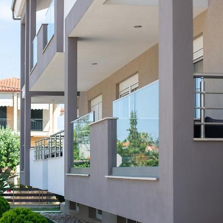 Apartamento Luxury 2 Bed Studio, Semi-Ground Floor Nikiti  Exterior foto